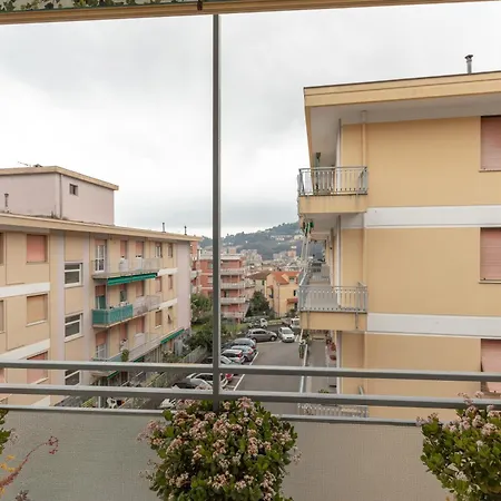 Joivy Cerisola Perfect With Terrace In Appartement Rapallo